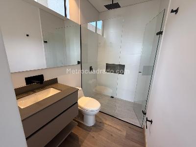 Casa de 3 alcobas en venta en Rionegro, Rionegro, 328 m² · foto 14 de 17
