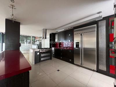 Casa en arriendo en El Poblado, Medellín · foto 11 de 20
