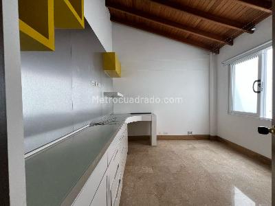 Casa en arriendo en El Poblado, Medellín · foto 12 de 20