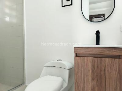 Apartamento de 2 alcobas en arriendo en El Poblado, Medellín, 95 m² · foto 13 de 15
