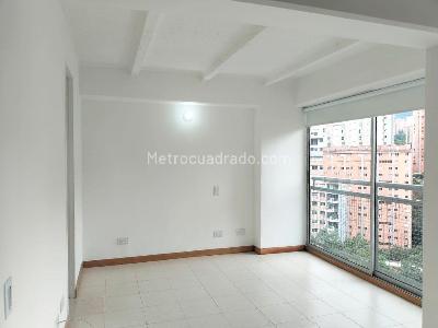 Apartamento de 2 alcobas en arriendo en El Poblado, Medellín, 95 m² · foto 6 de 15
