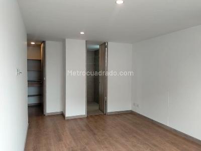 Apartamento de 2 alcobas en arriendo en El Poblado, Medellín, 84 m² · foto 10 de 15