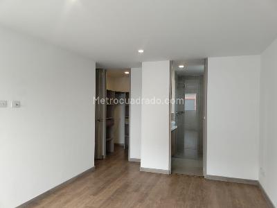 Apartamento de 2 alcobas en arriendo en El Poblado, Medellín, 84 m² · foto 11 de 15