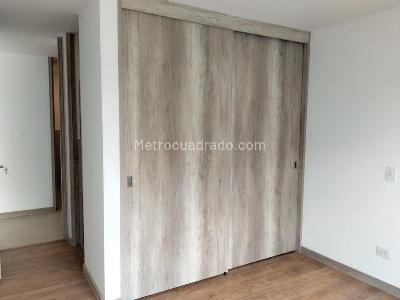Apartamento de 2 alcobas en arriendo en El Poblado, Medellín, 84 m² · foto 13 de 15