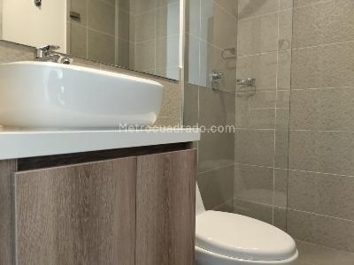 Apartamento de 2 alcobas en arriendo en El Poblado, Medellín, 84 m² · foto 14 de 15