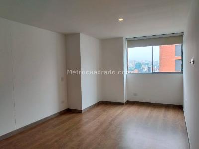 Apartamento de 2 alcobas en arriendo en El Poblado, Medellín, 84 m² · foto 8 de 15