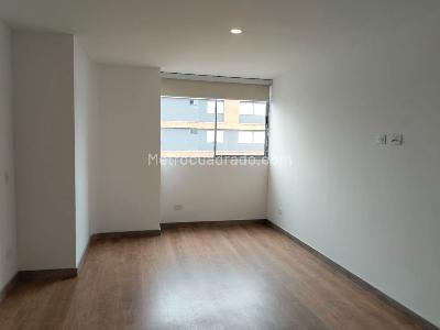 Apartamento de 2 alcobas en arriendo en El Poblado, Medellín, 84 m² · foto 9 de 15