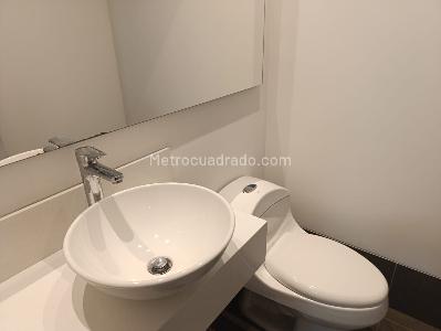 Apartamento de 1 alcoba en arriendo en El Poblado, Medellín, 56 m² · foto 10 de 11