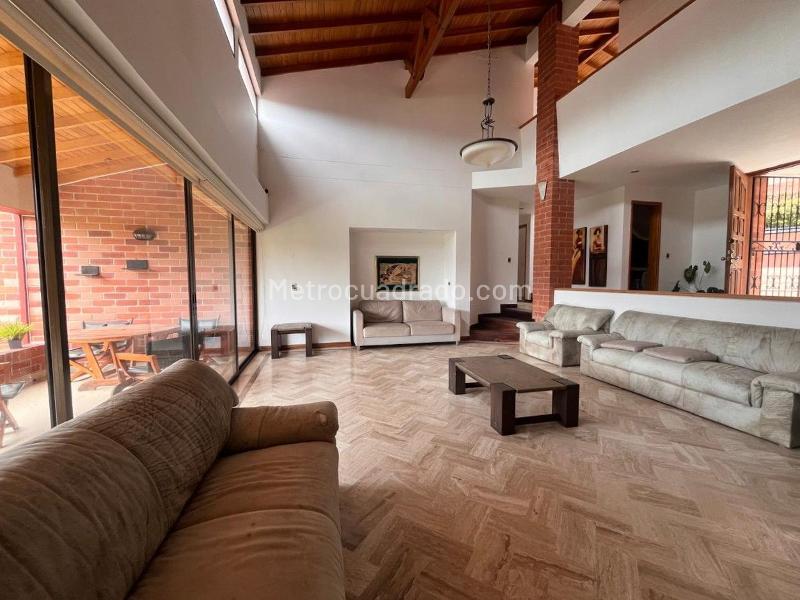 5BR House in MARTIN PESCADOR (520 m²) - 2