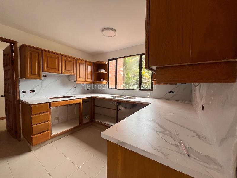 5BR House in MARTIN PESCADOR (520 m²) - 4