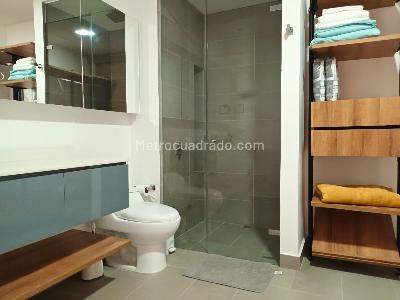 Apartamento de 2 alcobas en arriendo en El Poblado, Medellín, 100 m² · foto 12 de 15