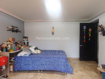Apartamento de 4 alcobas en venta en El Poblado, Medellín, 377 m² · foto 13 de 20