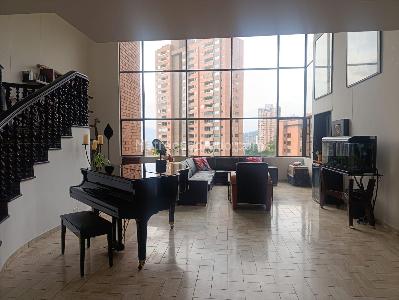 Apartamento de 4 alcobas en venta en El Poblado, Medellín, 377 m² · foto 2 de 20