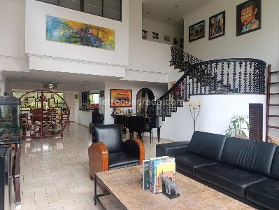 Apartamento de 4 alcobas en venta en El Poblado, Medellín, 377 m² · foto 5 de 20