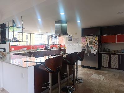Apartamento de 4 alcobas en venta en El Poblado, Medellín, 377 m² · foto 6 de 20