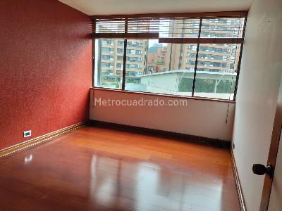 Apartamento de 3 alcobas en venta en El Poblado, Medellín, 225 m² · foto 10 de 15