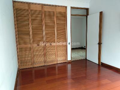 Apartamento de 3 alcobas en venta en El Poblado, Medellín, 225 m² · foto 12 de 15