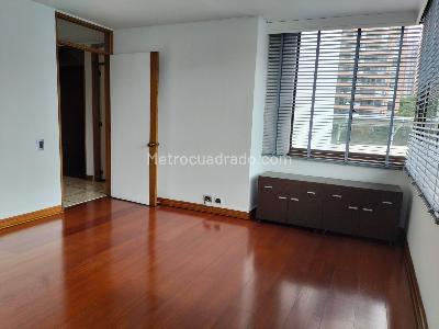 Apartamento de 3 alcobas en venta en El Poblado, Medellín, 225 m² · foto 8 de 15