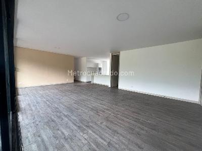 Apartamento de 3 alcobas en venta en El Poblado, Envigado, 168 m² · foto 3 de 20