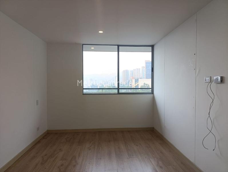 Apartamento Amplio de 2 Alcobas en El Poblado - 9