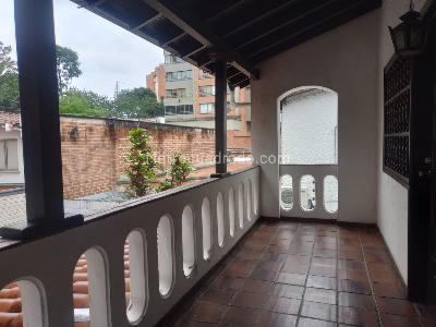 Casa de 5 alcobas en arriendo en El Poblado, Medellín, 520 m² · foto 20 de 20