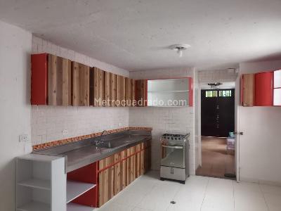 Casa de 5 alcobas en arriendo en El Poblado, Medellín, 520 m² · foto 7 de 20