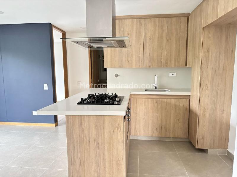 Apartamento de 2 Alcobas en Zona Residencial de El Poblado - 8