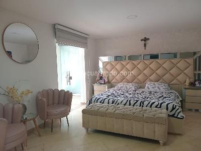 Casa de 4 alcobas en venta en El Poblado, Medellín, 375 m² · foto 10 de 20