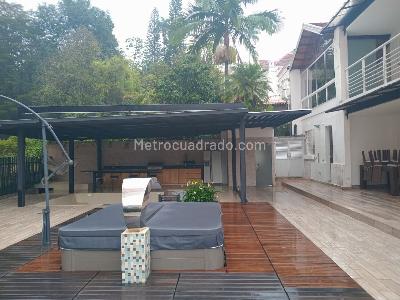 Casa de 4 alcobas en venta en El Poblado, Medellín, 375 m² · foto 19 de 20