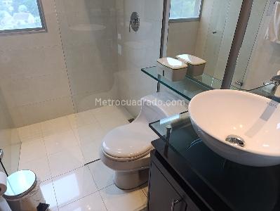 Apartamento de 3 alcobas en venta en El Poblado, Medellín, 294 m² · foto 17 de 20