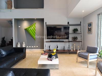 Apartamento de 3 alcobas en venta en El Poblado, Medellín, 294 m² · foto 2 de 20
