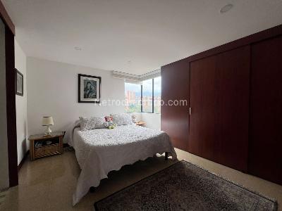 Apartamento de 3 alcobas en venta en El Poblado, Medellín, 139 m² · foto 14 de 17