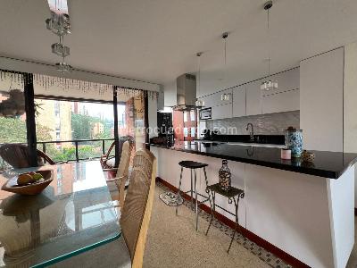Apartamento de 3 alcobas en venta en El Poblado, Medellín, 139 m² · foto 5 de 17