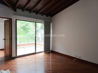 Casa de 3 alcobas en venta en El Poblado, Medellín, 260 m² · foto 11 de 20