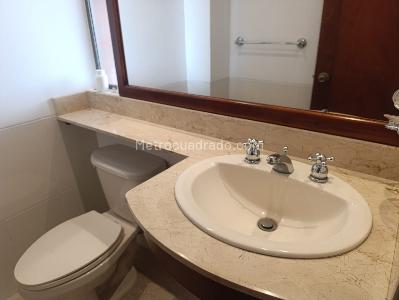Casa de 3 alcobas en venta en El Poblado, Medellín, 260 m² · foto 18 de 20