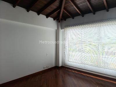 Casa de 3 alcobas en venta en El Poblado, Medellín, 260 m² · foto 9 de 20