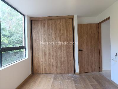 Apartamento de 3 alcobas en venta en El Tesoro, Medellín, 136 m² · foto 11 de 18