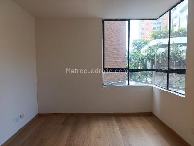 Apartamento de 3 alcobas en venta en El Tesoro, Medellín, 136 m² · foto 13 de 18