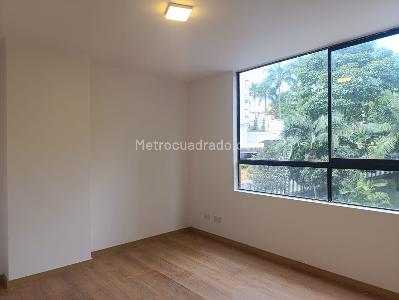 Apartamento de 3 alcobas en venta en El Tesoro, Medellín, 136 m² · foto 14 de 18
