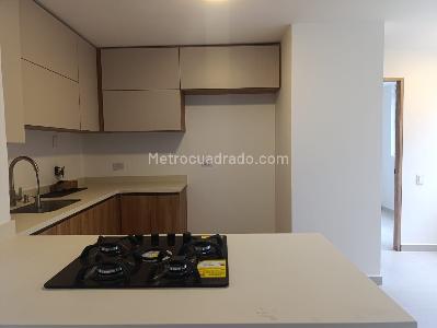 Apartamento de 3 alcobas en venta en El Tesoro, Medellín, 136 m² · foto 4 de 18