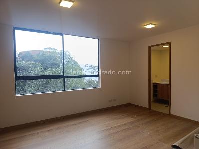 Apartamento de 3 alcobas en venta en El Tesoro, Medellín, 136 m² · foto 8 de 18