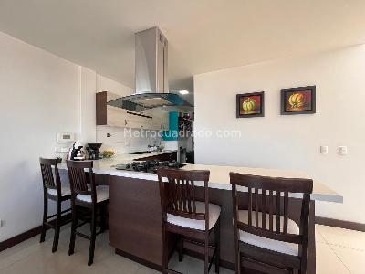 Casa de 3 alcobas en venta en Envigado, Envigado, 227 m² · foto 6 de 19