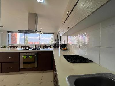 Casa de 3 alcobas en venta en Envigado, Envigado, 227 m² · foto 7 de 19
