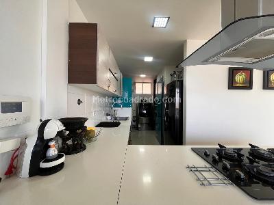 Casa de 3 alcobas en venta en Envigado, Envigado, 227 m² · foto 8 de 19