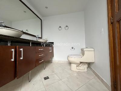 Apartamento en venta en El Poblado, Medellín · foto 17 de 20
