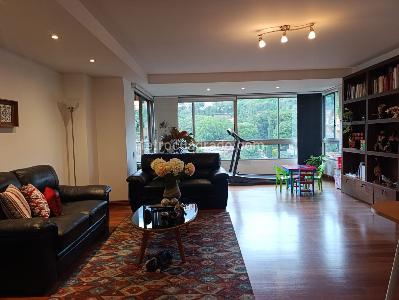 Apartamento de 3 alcobas en arriendo en El Poblado, Medellín, 275 m² · foto 6 de 19