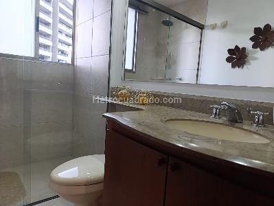 Apartamento en arriendo en El Poblado, Medellín · foto 17 de 19