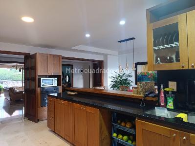 Apartamento en arriendo en El Poblado, Medellín · foto 4 de 19