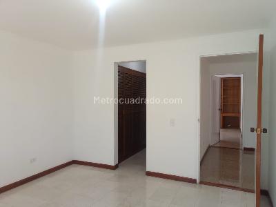 Apartamento de 3 alcobas en arriendo en Los Balsos, Medellín, 132 m² · foto 11 de 18