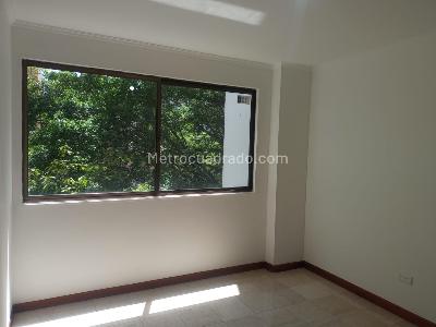 Apartamento de 3 alcobas en arriendo en Los Balsos, Medellín, 132 m² · foto 12 de 18
